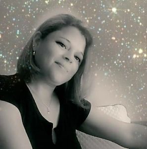 Meet your Posher, Lorena